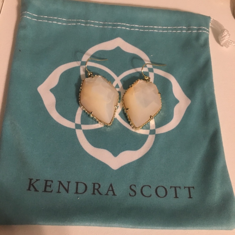 EUC Kendra Scott gold and MOP Corleys